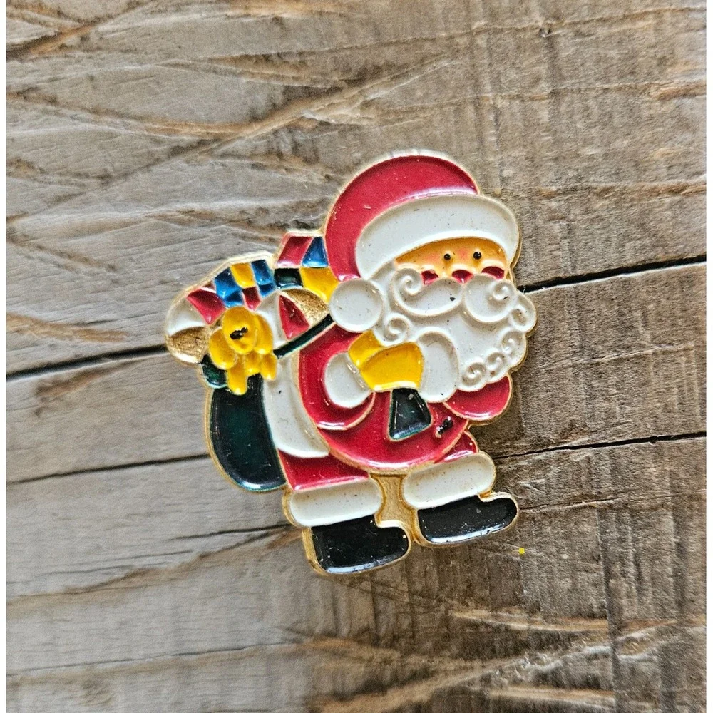 Vintage‎ Christmas Santa Gold Tone Red White Enamel Brooch Pin Super Cute!